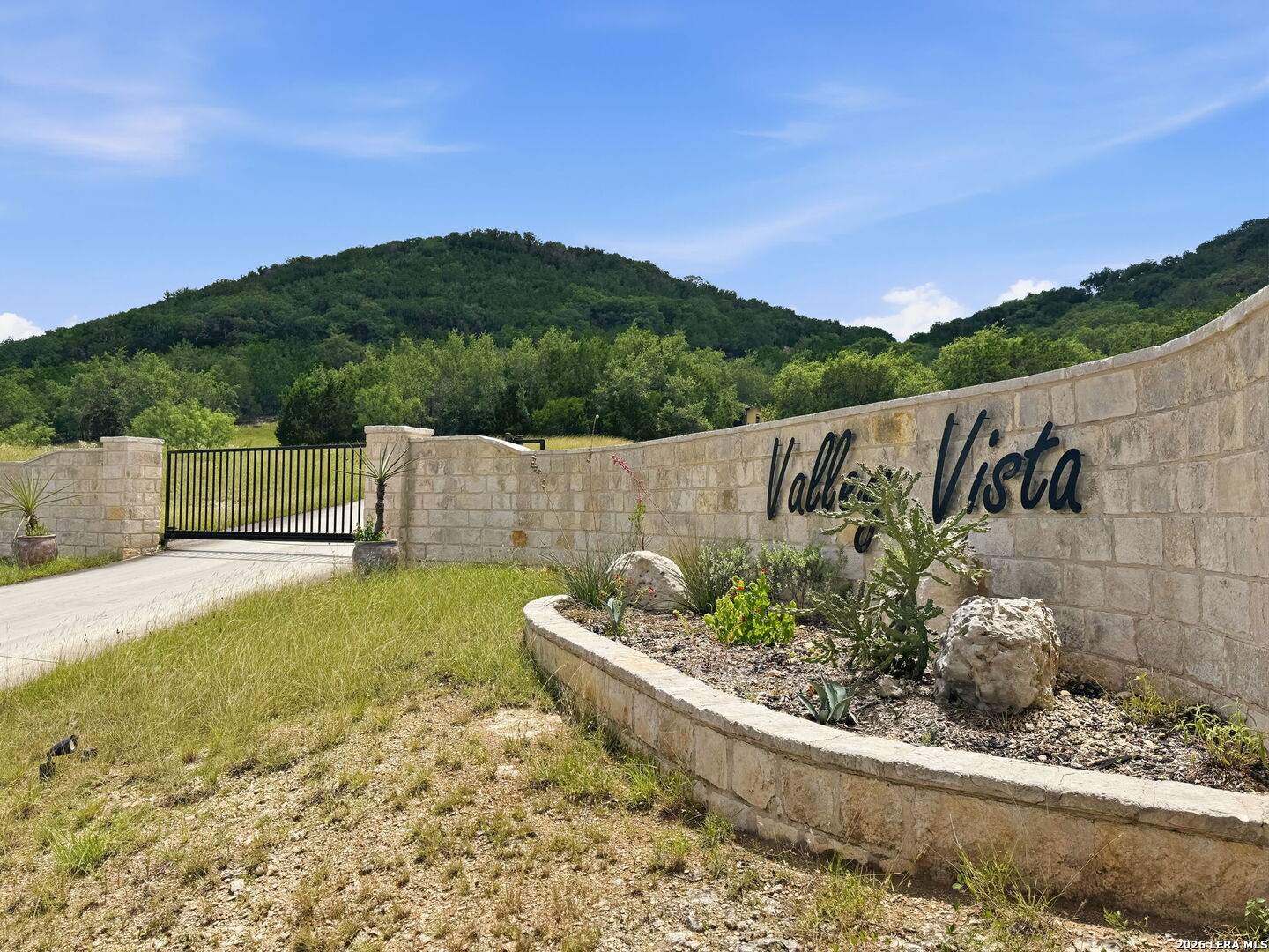 411 South Ridge Drive Concan, TX 78838 - Photo 13 of 27