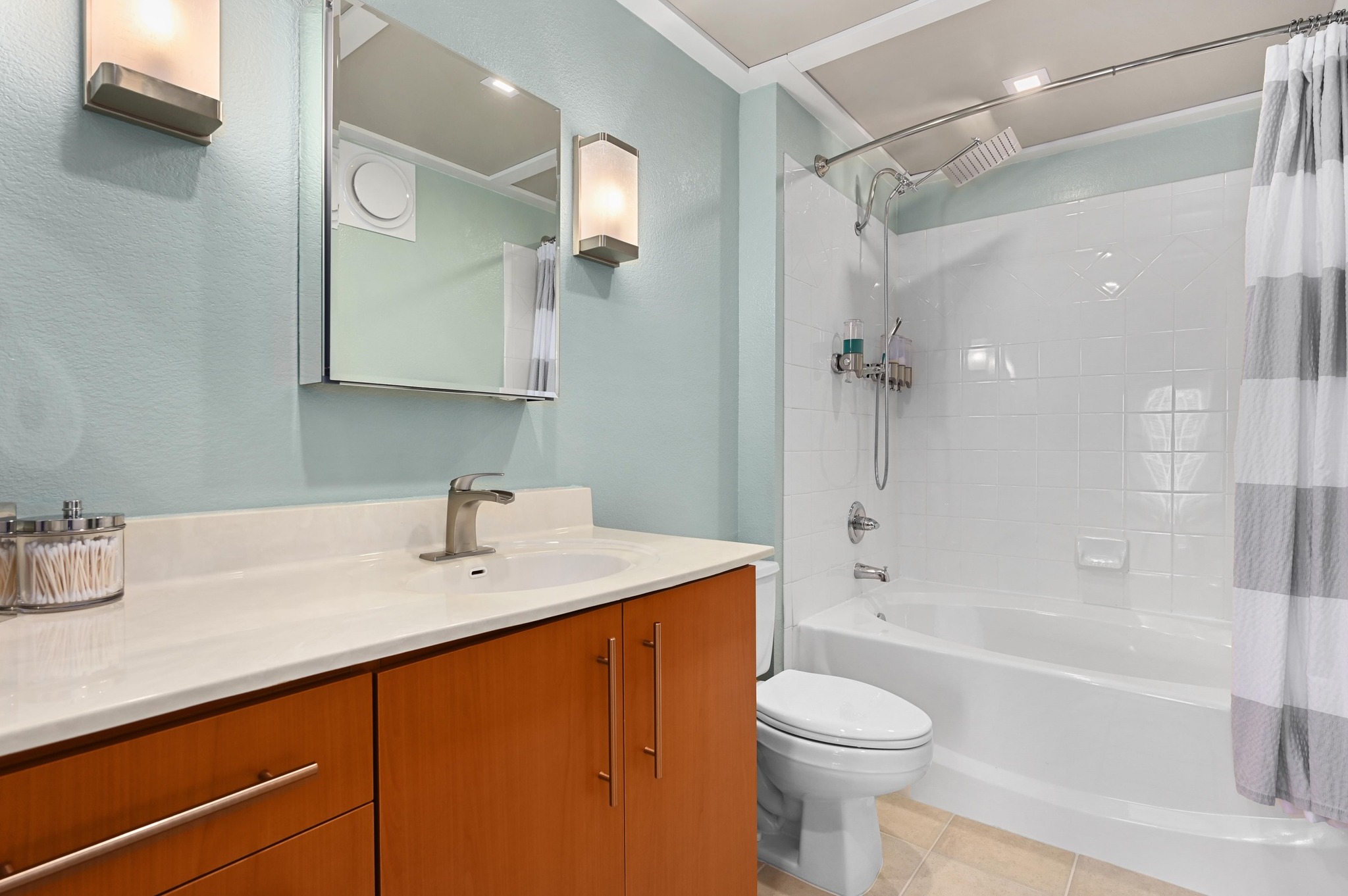 11203 Ranch Road 2222, Unit 1104 Austin, TX 78730 - Photo 19 of 23 Full bathroom with vanity, crown molding, shower / bathtub combination