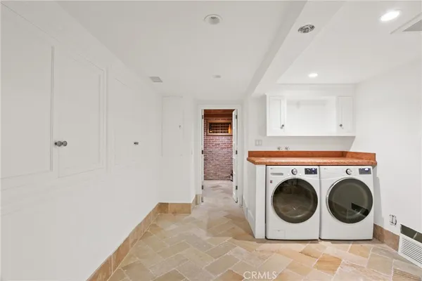 $30,000 | 464 Holly Street, Laguna Beach, CA 92651