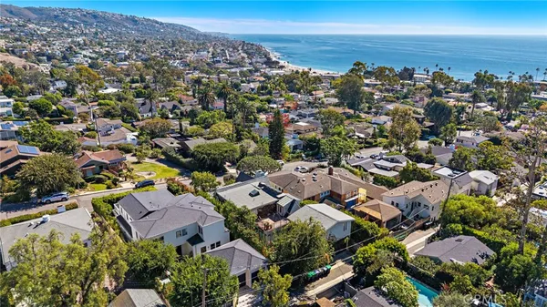 $30,000 | 464 Holly Street, Laguna Beach, CA 92651