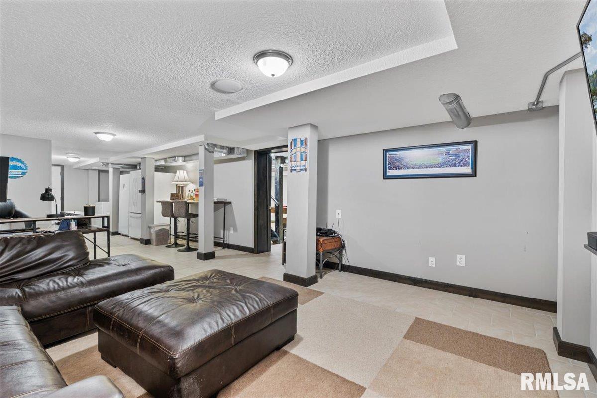 302 9th Street Silvis, IL 61282 - Photo 55 of 67