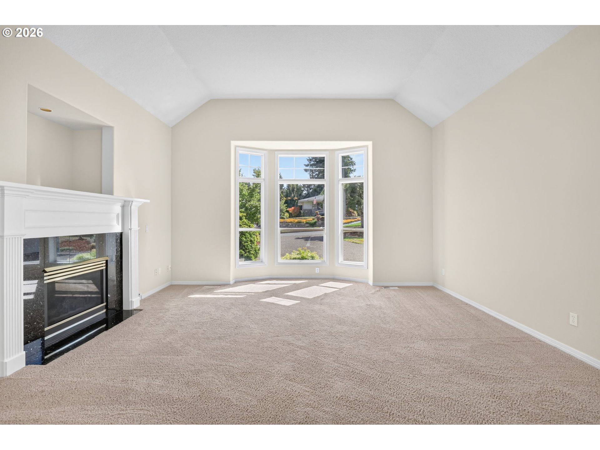 285 Southeast Avondale Way Gresham, OR 97080 - Photo 5 of 47