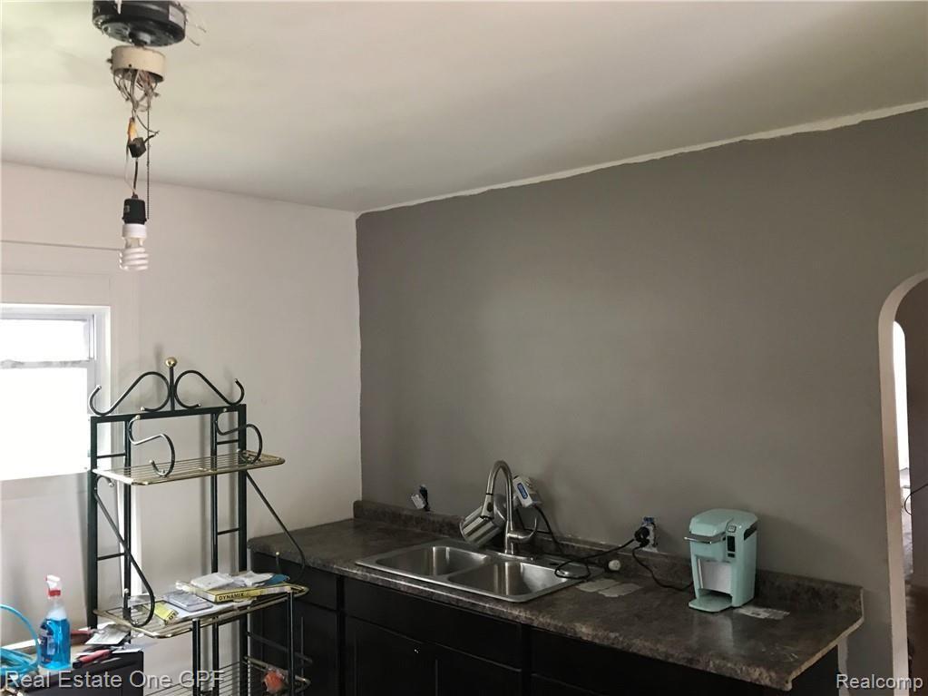 4021 Neff Avenue Detroit, MI 48224 - Photo 3 of 23