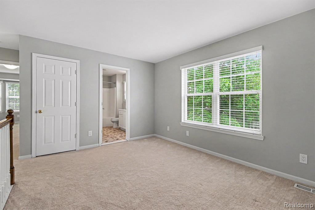 6573 Summit Ridge Clarkston, MI 48346 - Photo 9 of 24