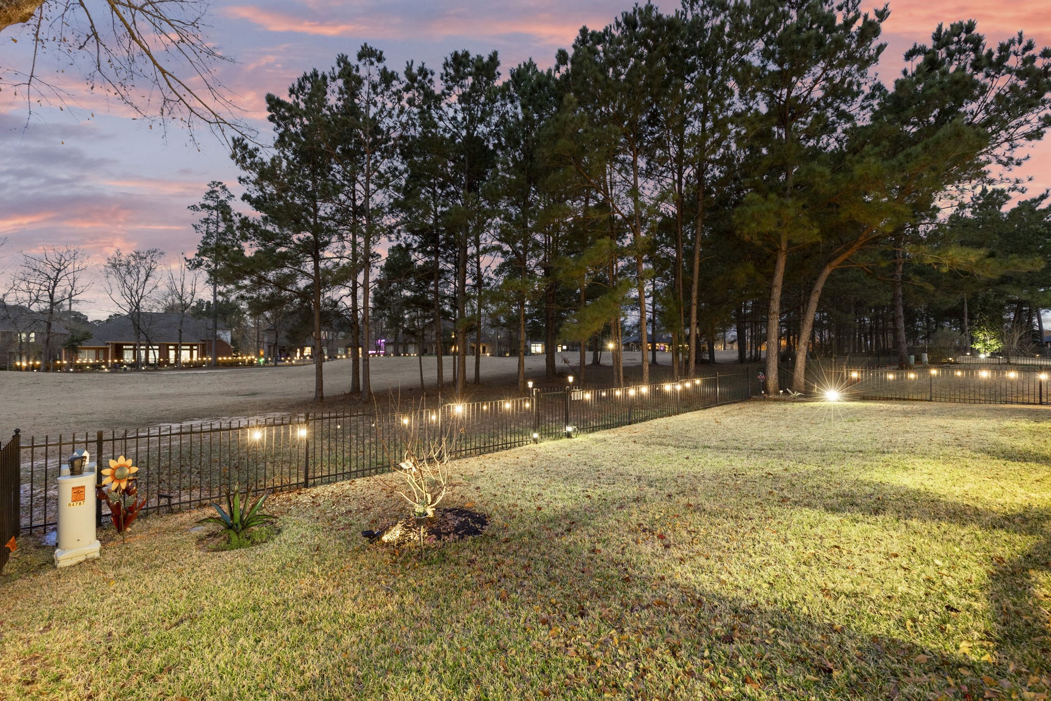 Step into this stunning single-story retreat that perfectly blends comfort, functionality, and room to roam! With 4 generously sized bedrooms, a dedicated study, and a spacious game room, this home effortlessly caters to families, remote professionals, and entertainers alike.

