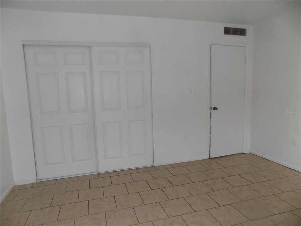 2811 Southwest Archer Road, Unit X 201 Gainesville, FL 32608 - Photo 24 of 29 a view of room