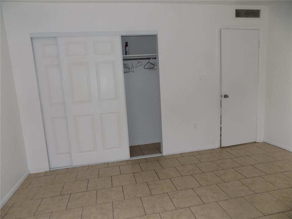 2811 Southwest Archer Road, Unit X 201 Gainesville, FL 32608 - Photo 25 of 29 a view of an empty room