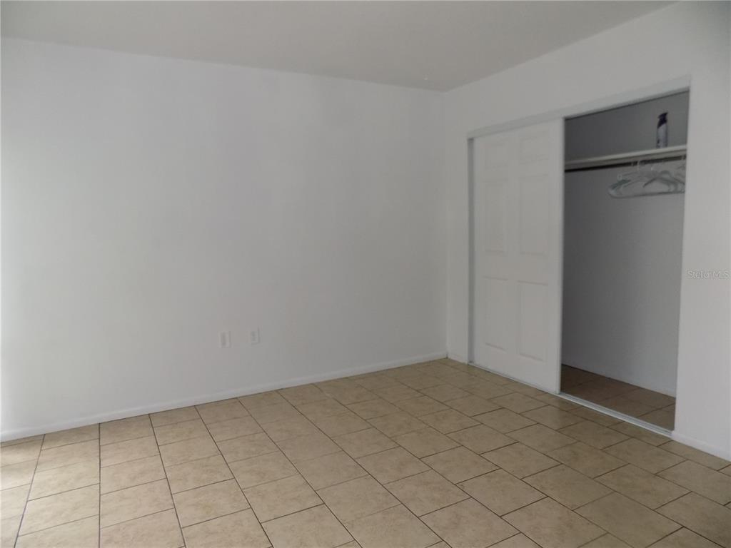 2811 Southwest Archer Road, Unit X 201 Gainesville, FL 32608 - Photo 26 of 29 a view of an empty room