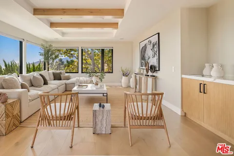 $3,959,000 | 17810 Sabbiadoro Way, Pacific Palisades, CA 90272
