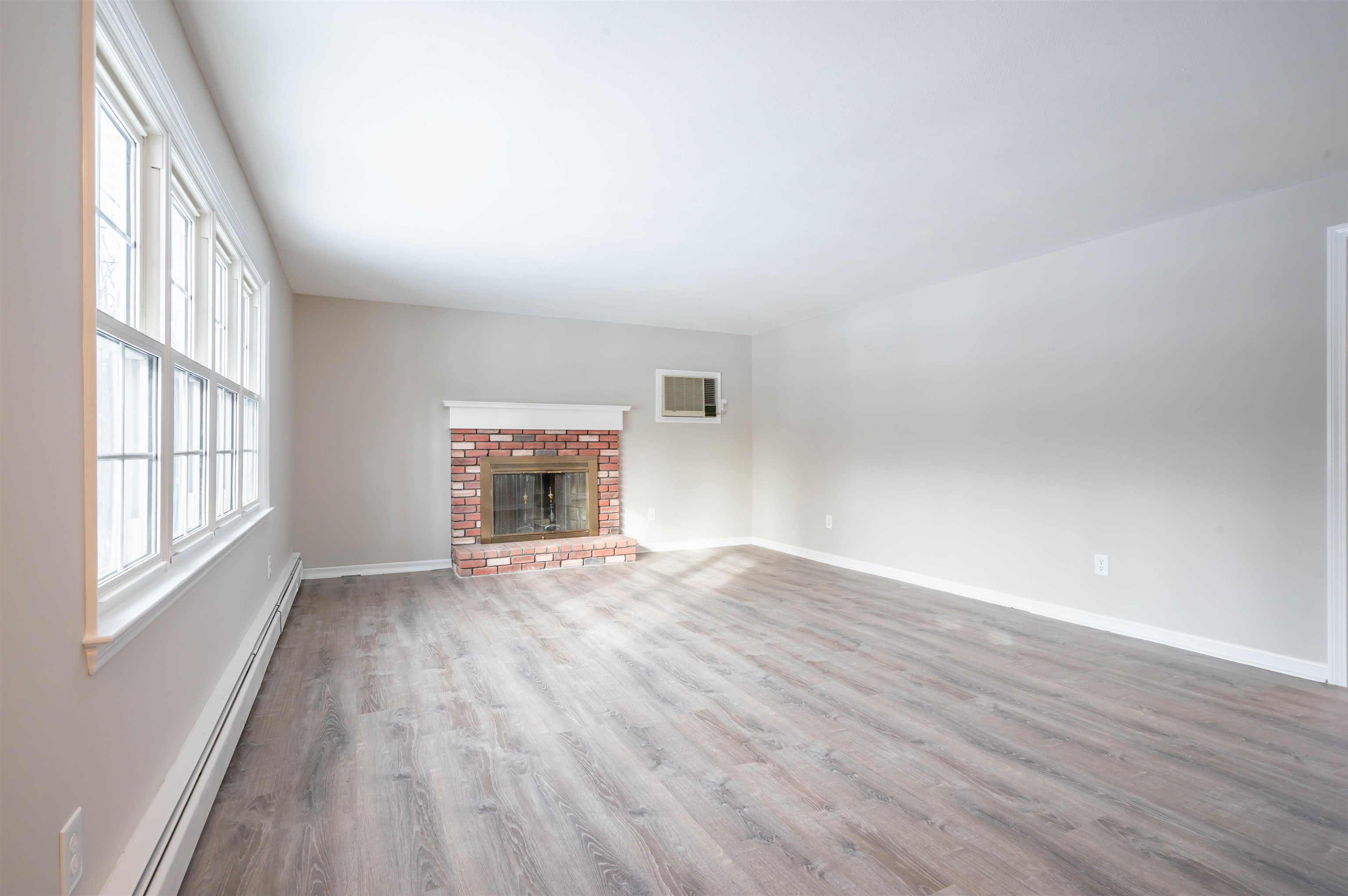 77 Walker Road Atkinson, NH 03811 - Photo 3 of 44