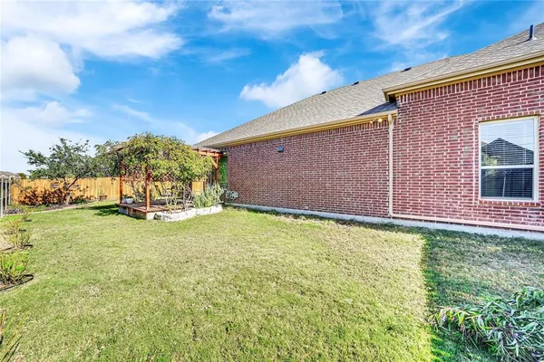 $2,800 | 11020 Aransas Pass Place, McKinney, TX 75071