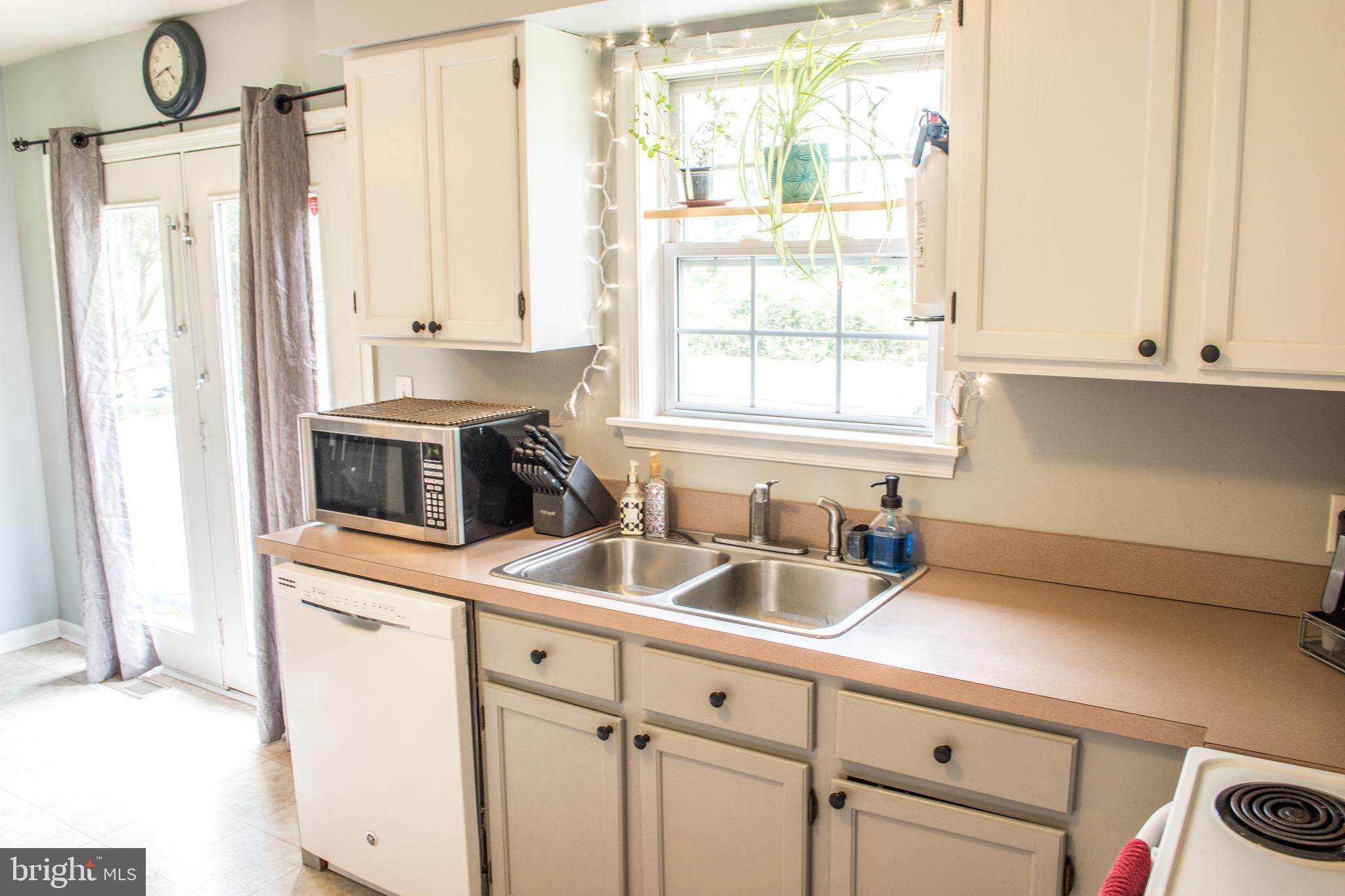 821 Sharps Point Road Fruitland, MD 21826 - Photo 7 of 19 Kitchen