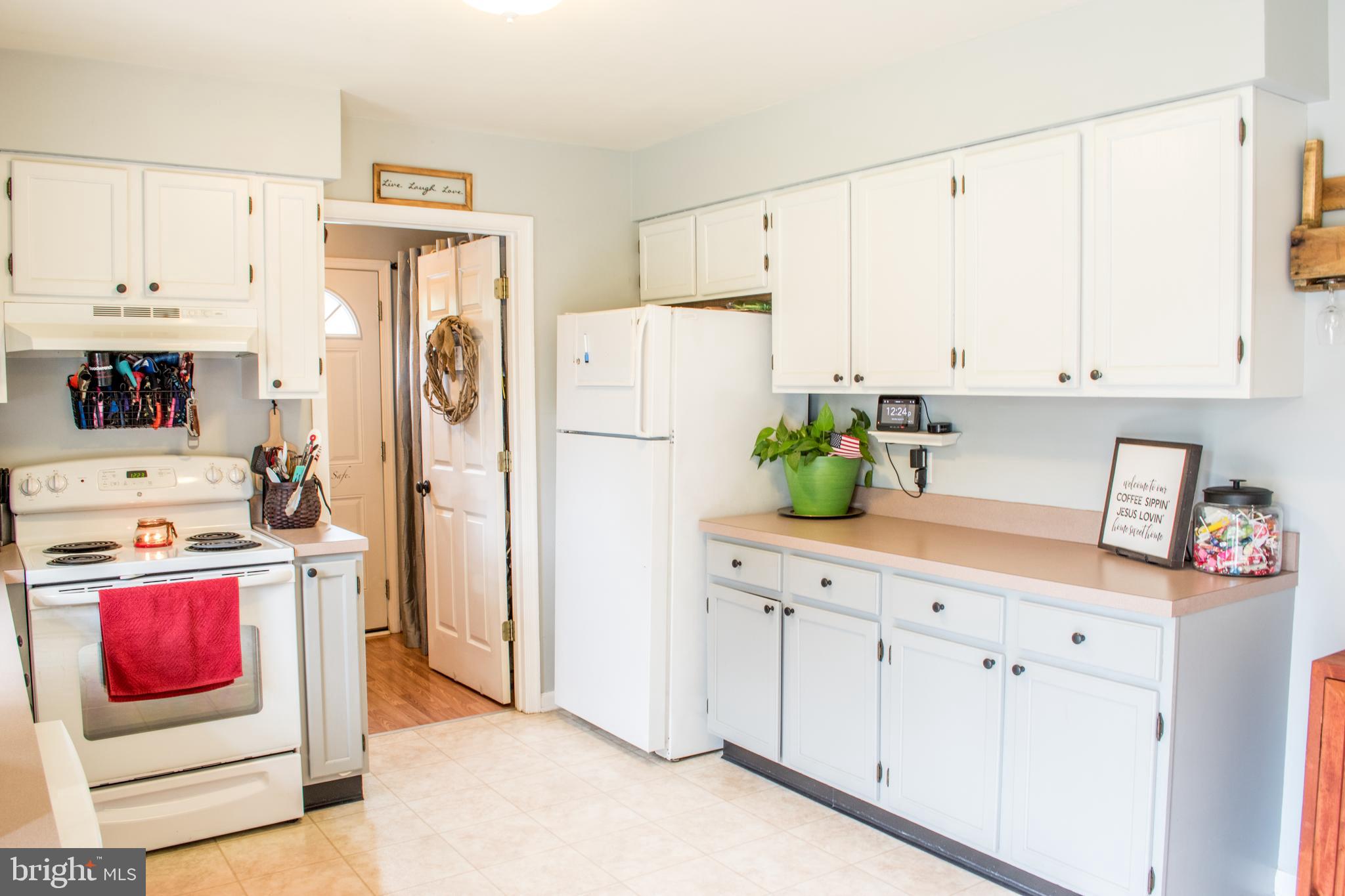 821 Sharps Point Road Fruitland, MD 21826 - Photo 9 of 19 Kitchen