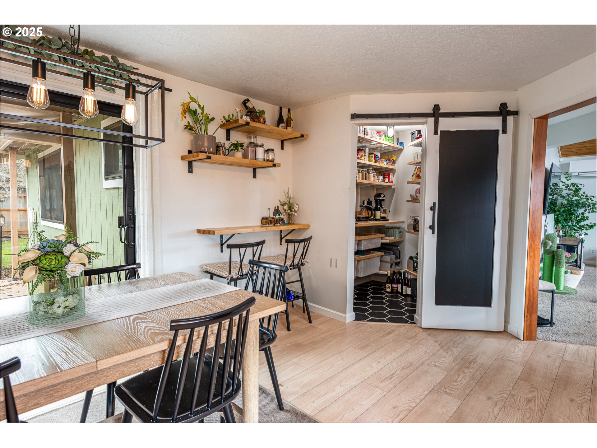 4667 Marshall Avenue Eugene, OR 97402 - Photo 13 of 33