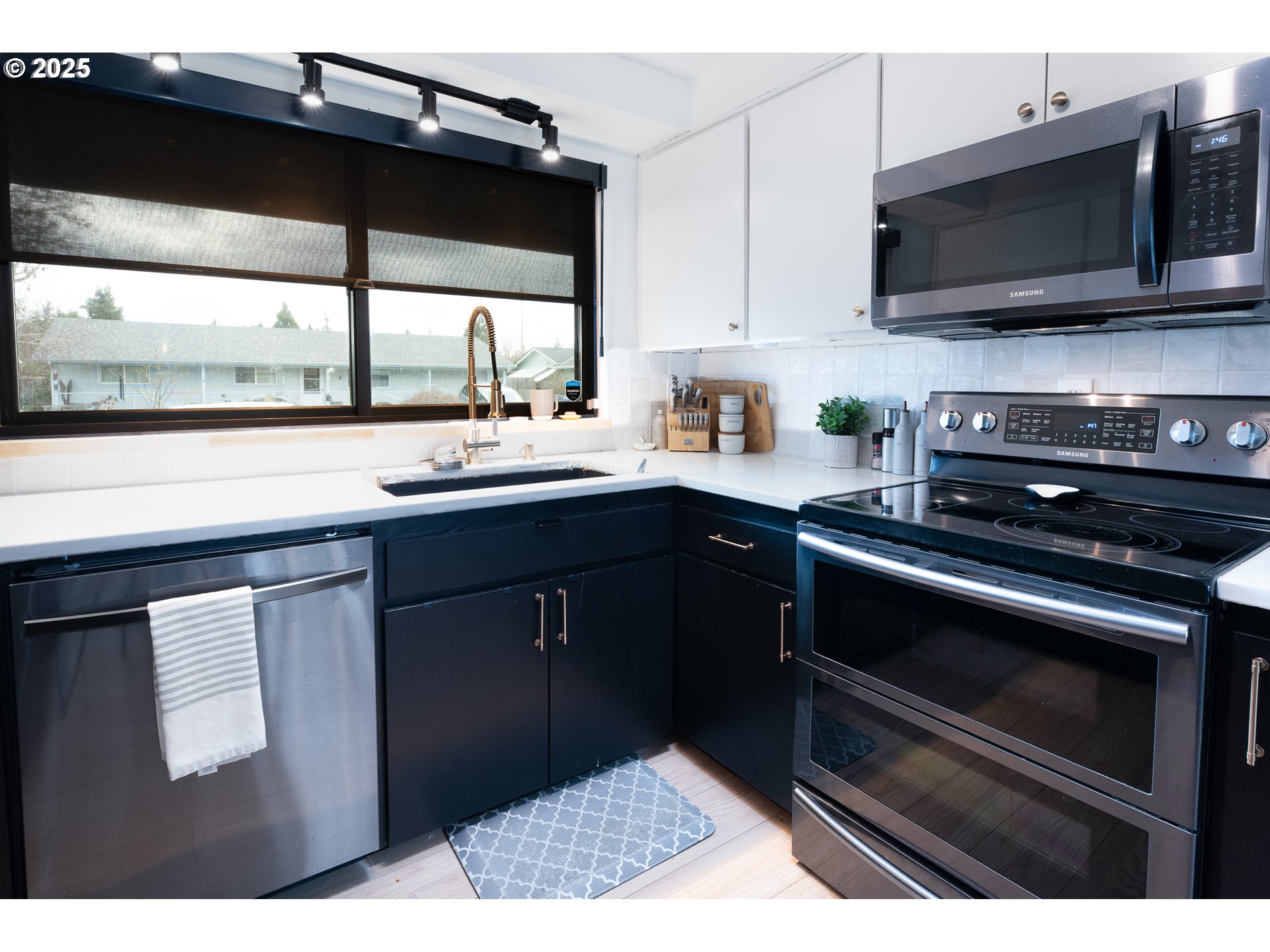 4667 Marshall Avenue Eugene, OR 97402 - Photo 18 of 33