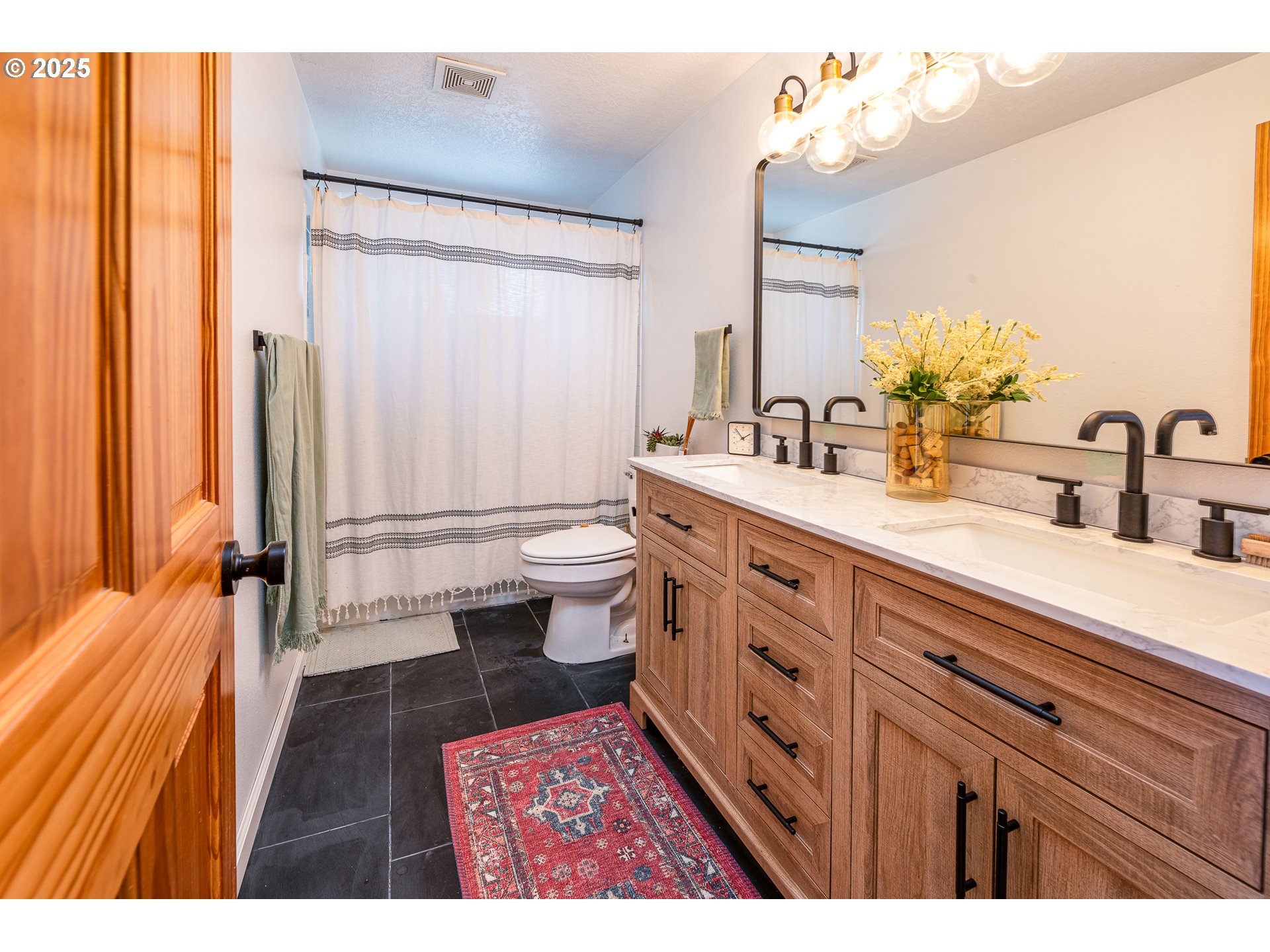 4667 Marshall Avenue Eugene, OR 97402 - Photo 19 of 33