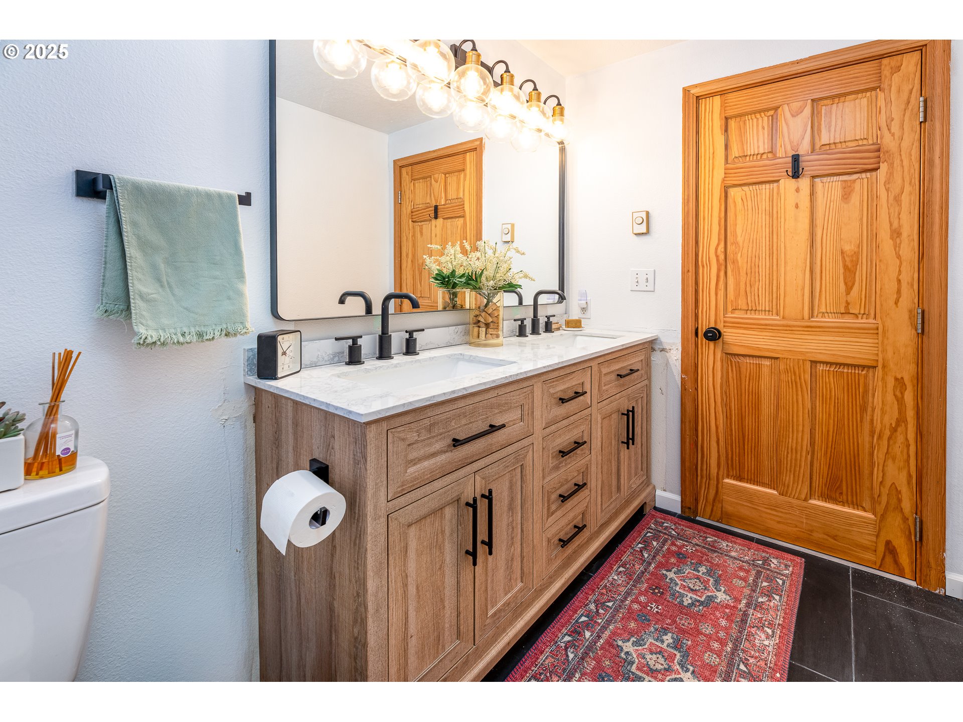 4667 Marshall Avenue Eugene, OR 97402 - Photo 20 of 33