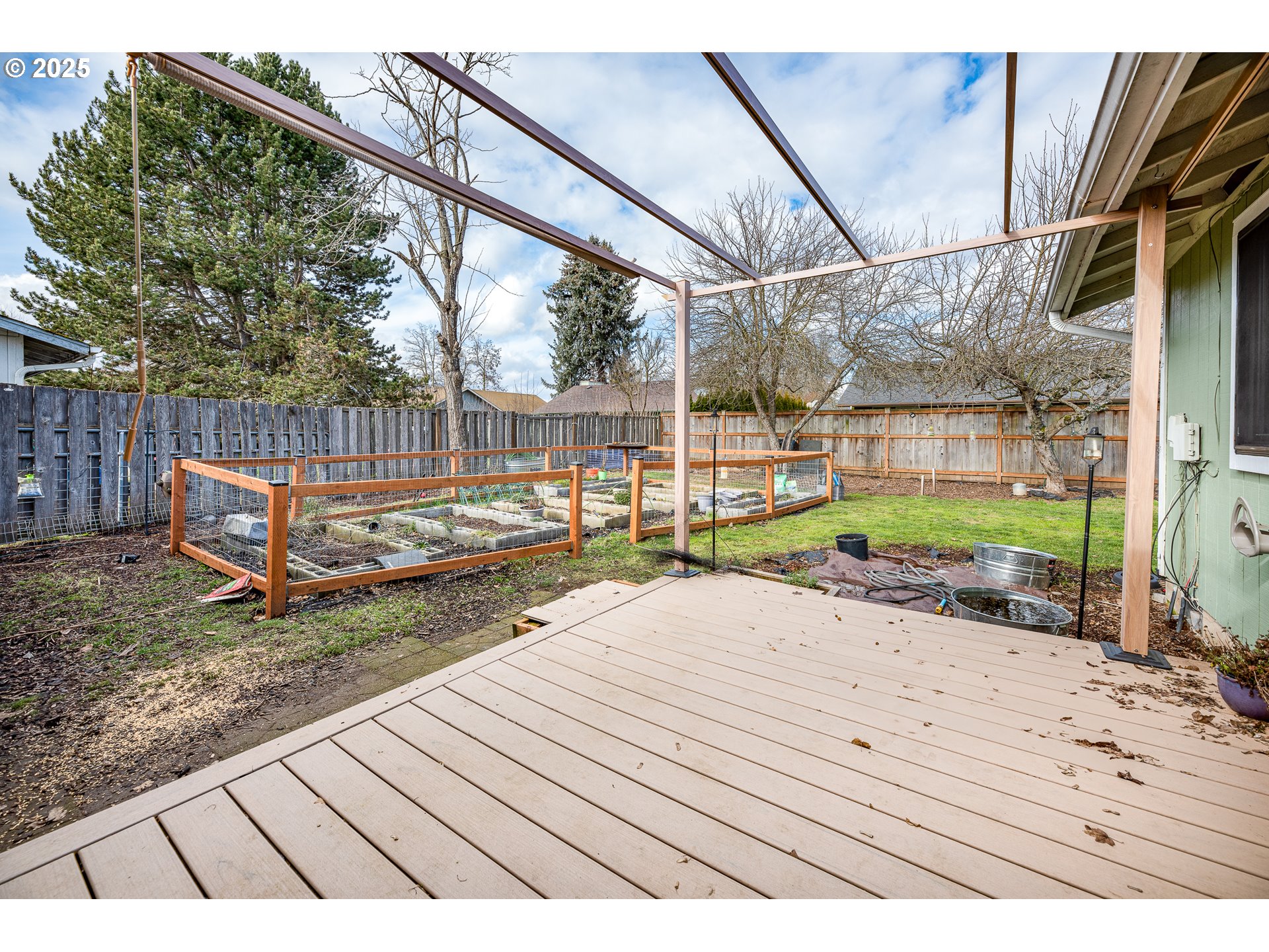 4667 Marshall Avenue Eugene, OR 97402 - Photo 29 of 33