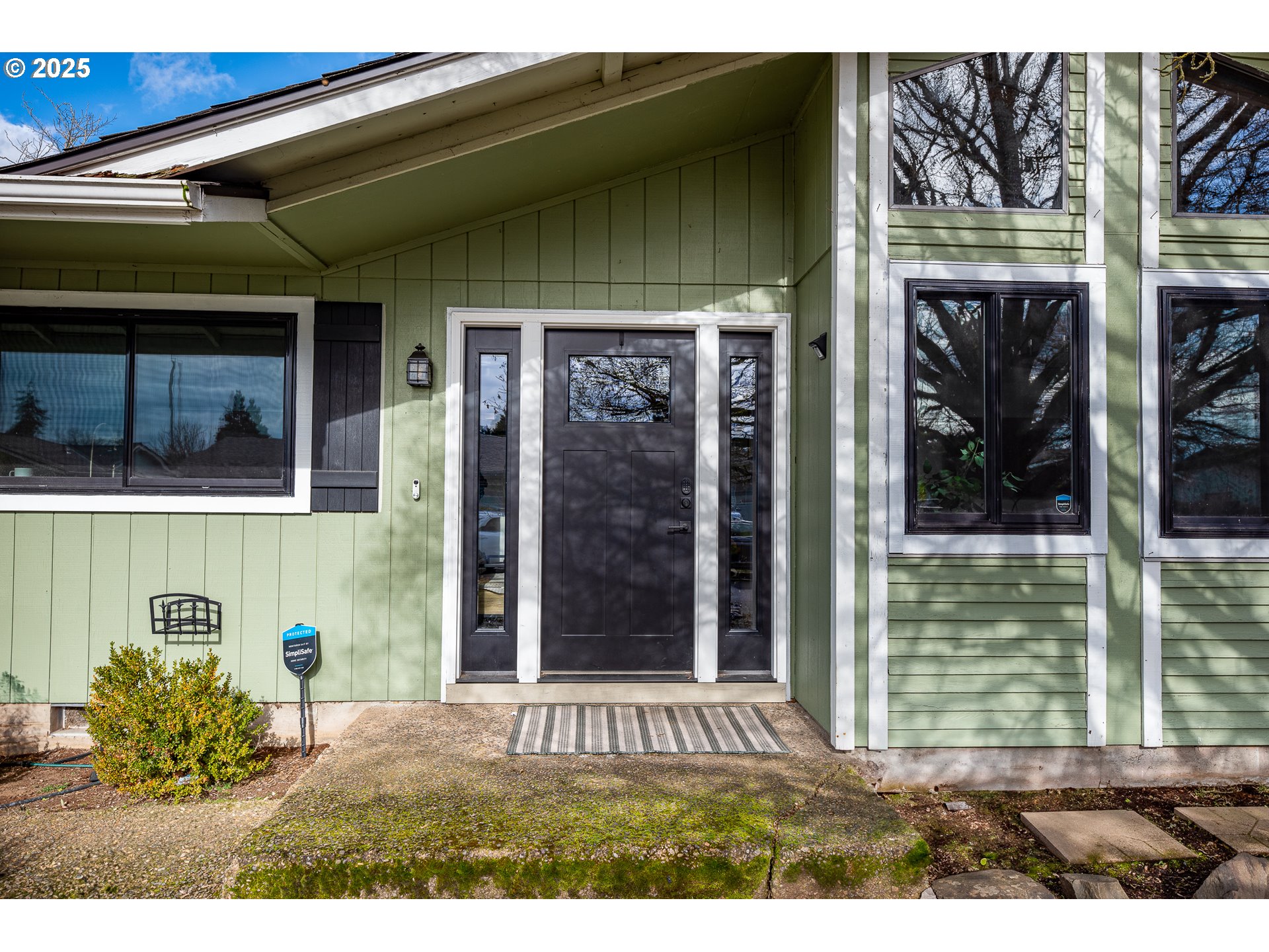 4667 Marshall Avenue Eugene, OR 97402 - Photo 4 of 33