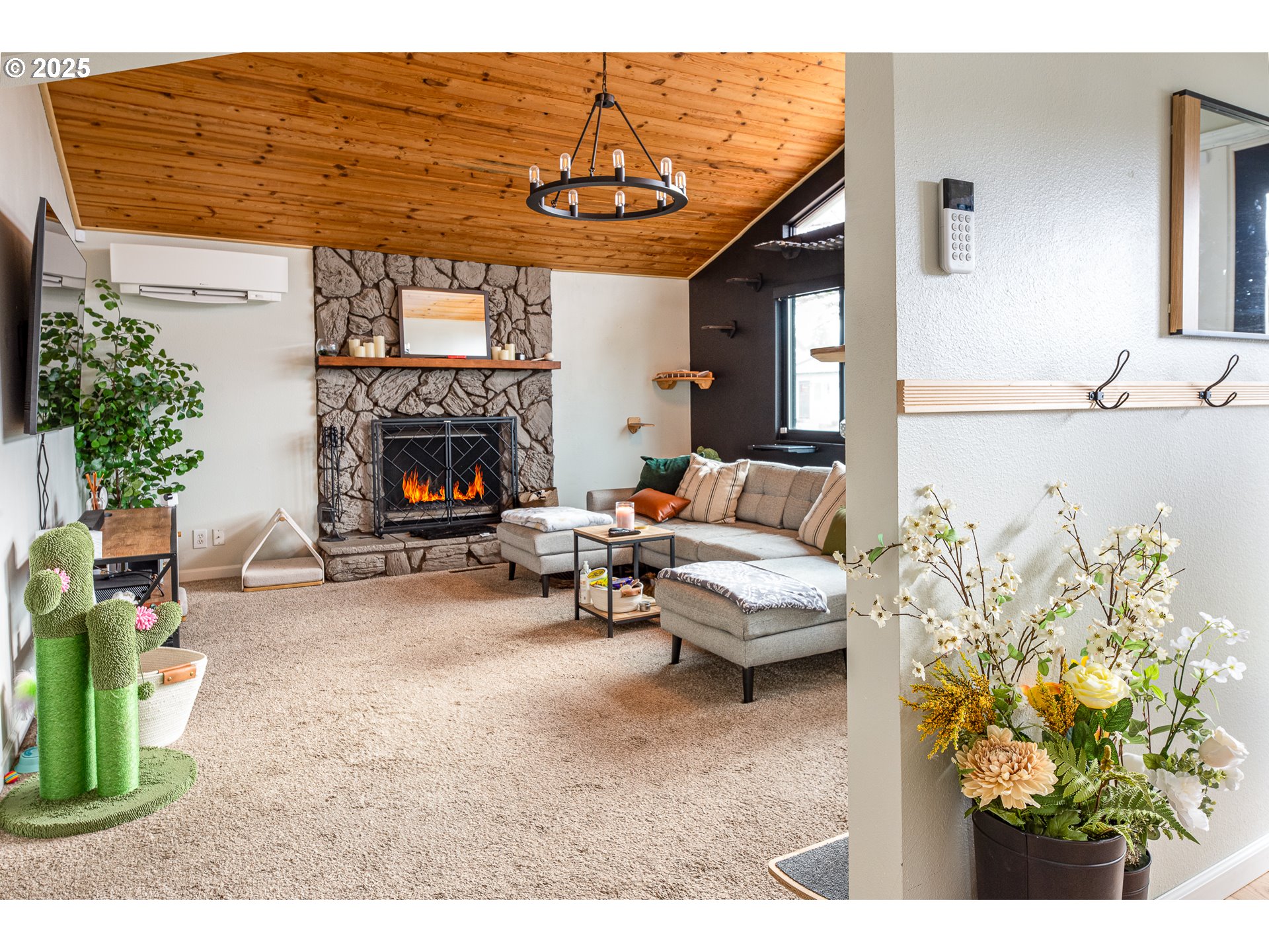 4667 Marshall Avenue Eugene, OR 97402 - Photo 6 of 33