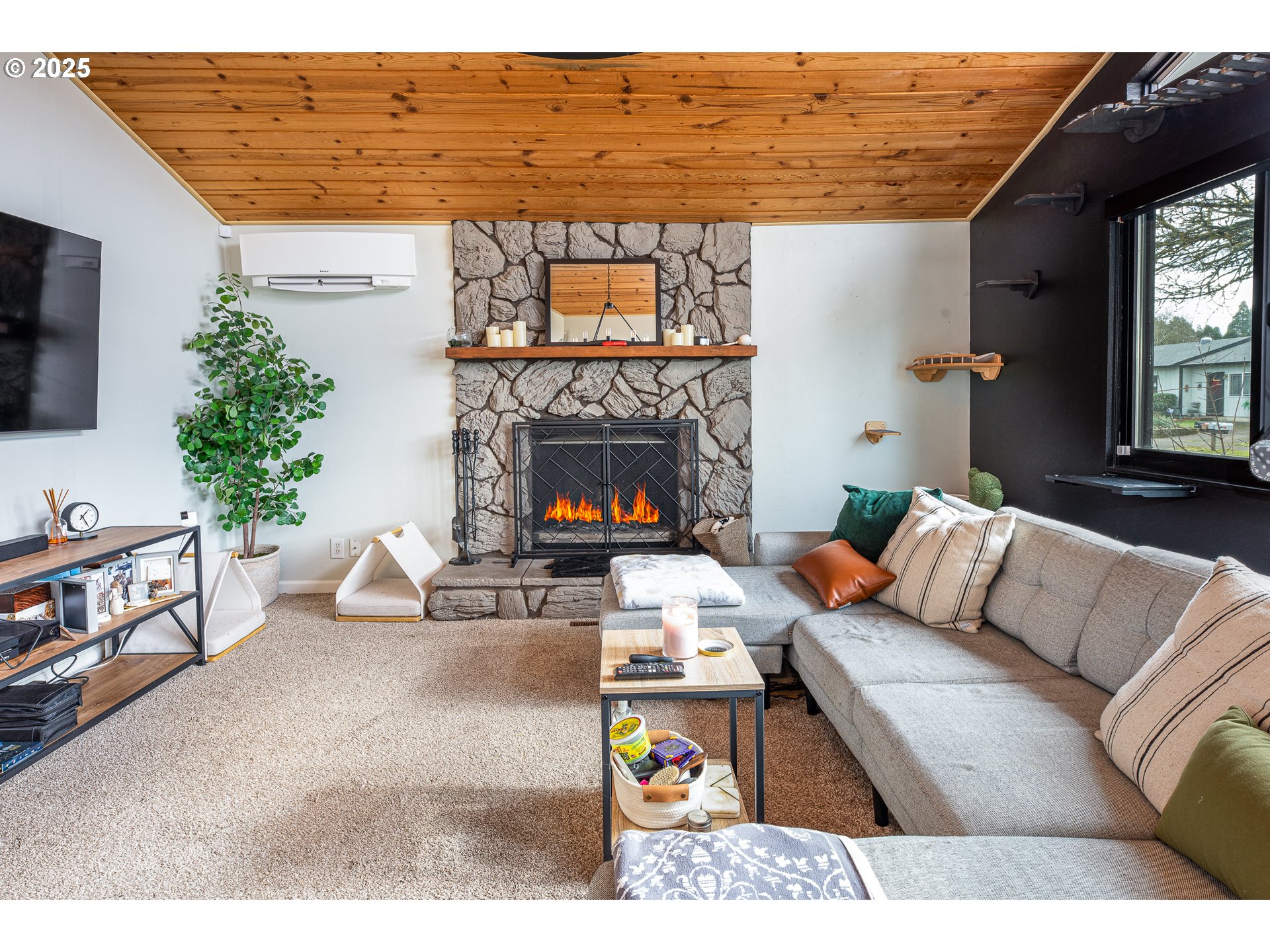 4667 Marshall Avenue Eugene, OR 97402 - Photo 8 of 33