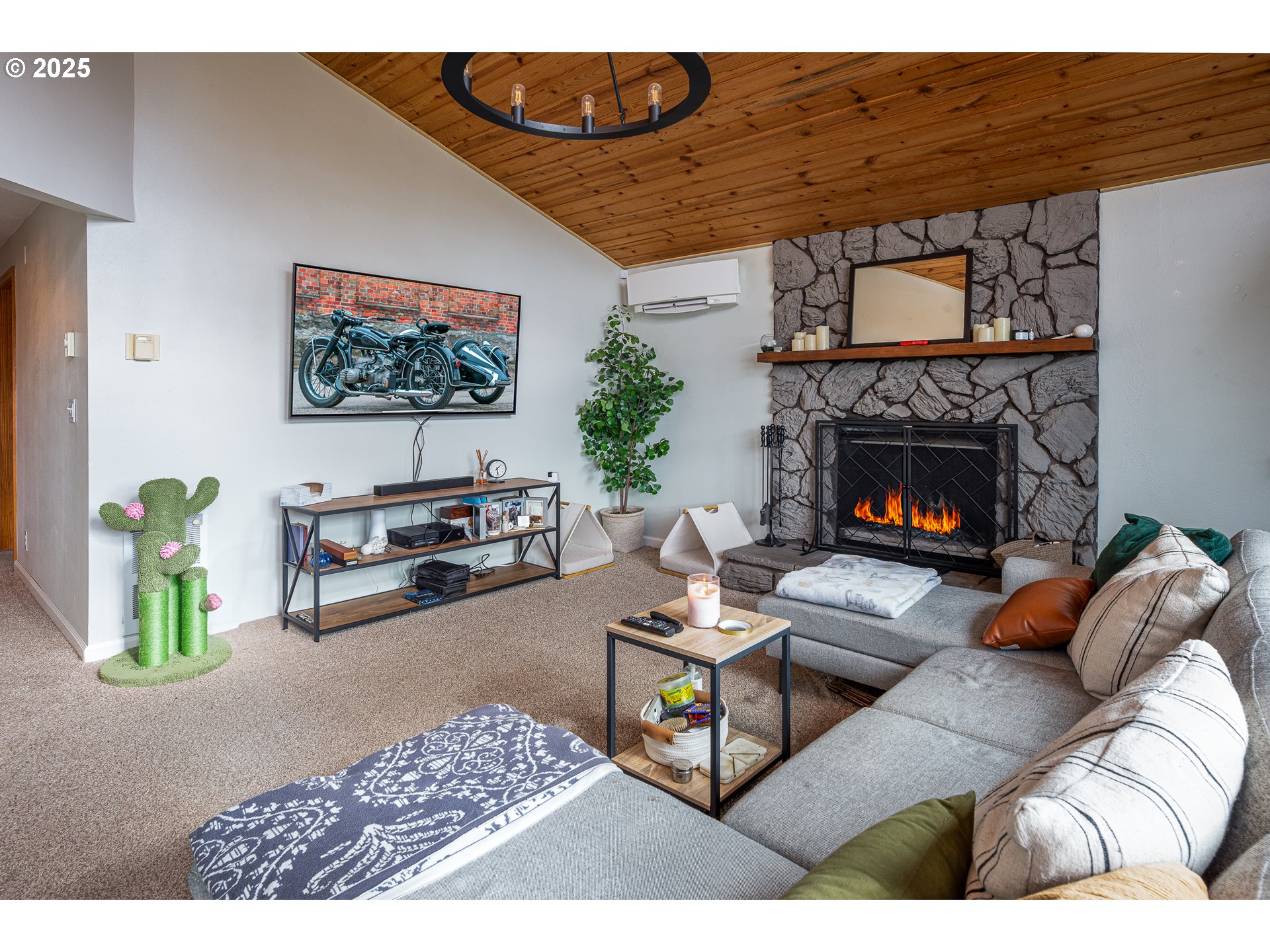 4667 Marshall Avenue Eugene, OR 97402 - Photo 9 of 33