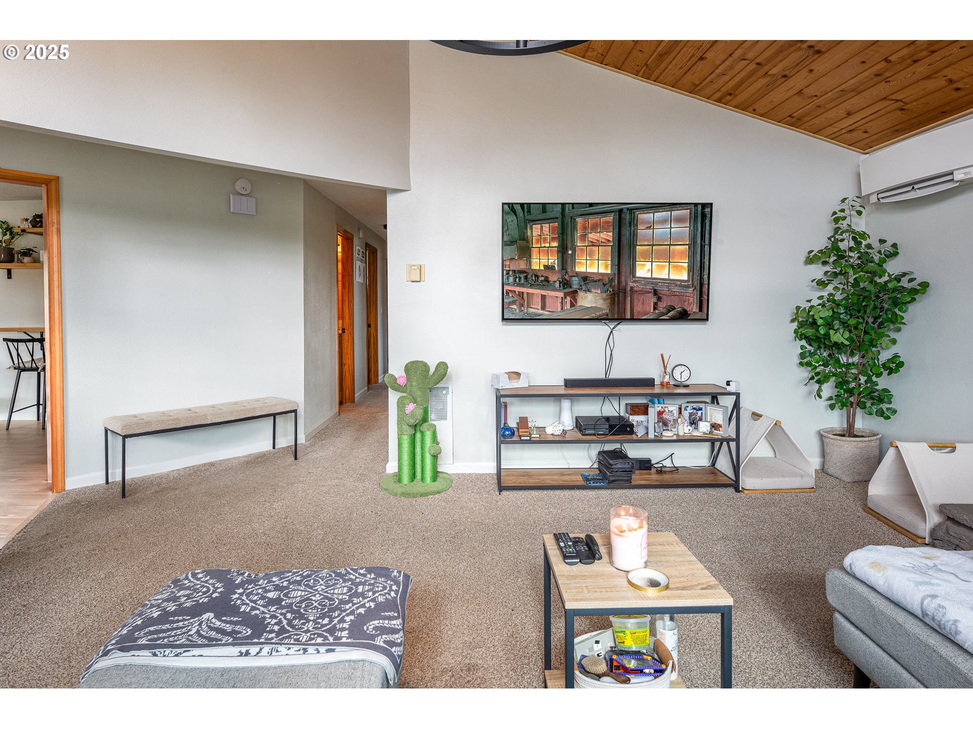 4667 Marshall Avenue Eugene, OR 97402 - Photo 10 of 33