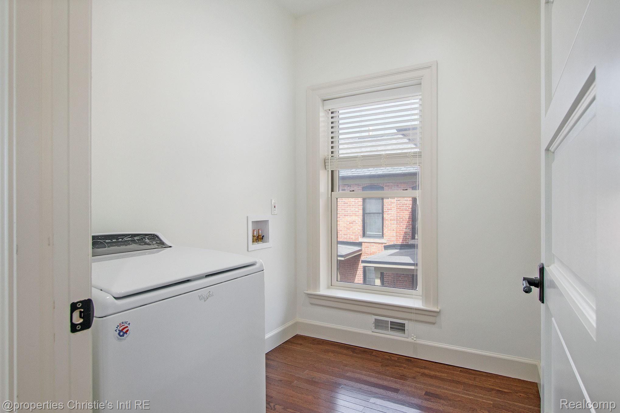 287 Alfred Street Detroit, MI 48201 - Photo 20 of 46 IMG_5651.jpg