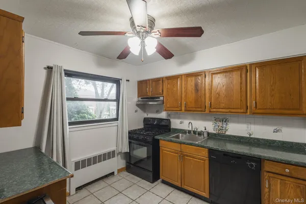 $358,888 | 74-81 220th Street, Unit 94B1 | Oakland Gardens