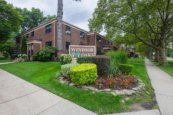 $358,888 | 74-81 220th Street, Unit 94B1 | Oakland Gardens