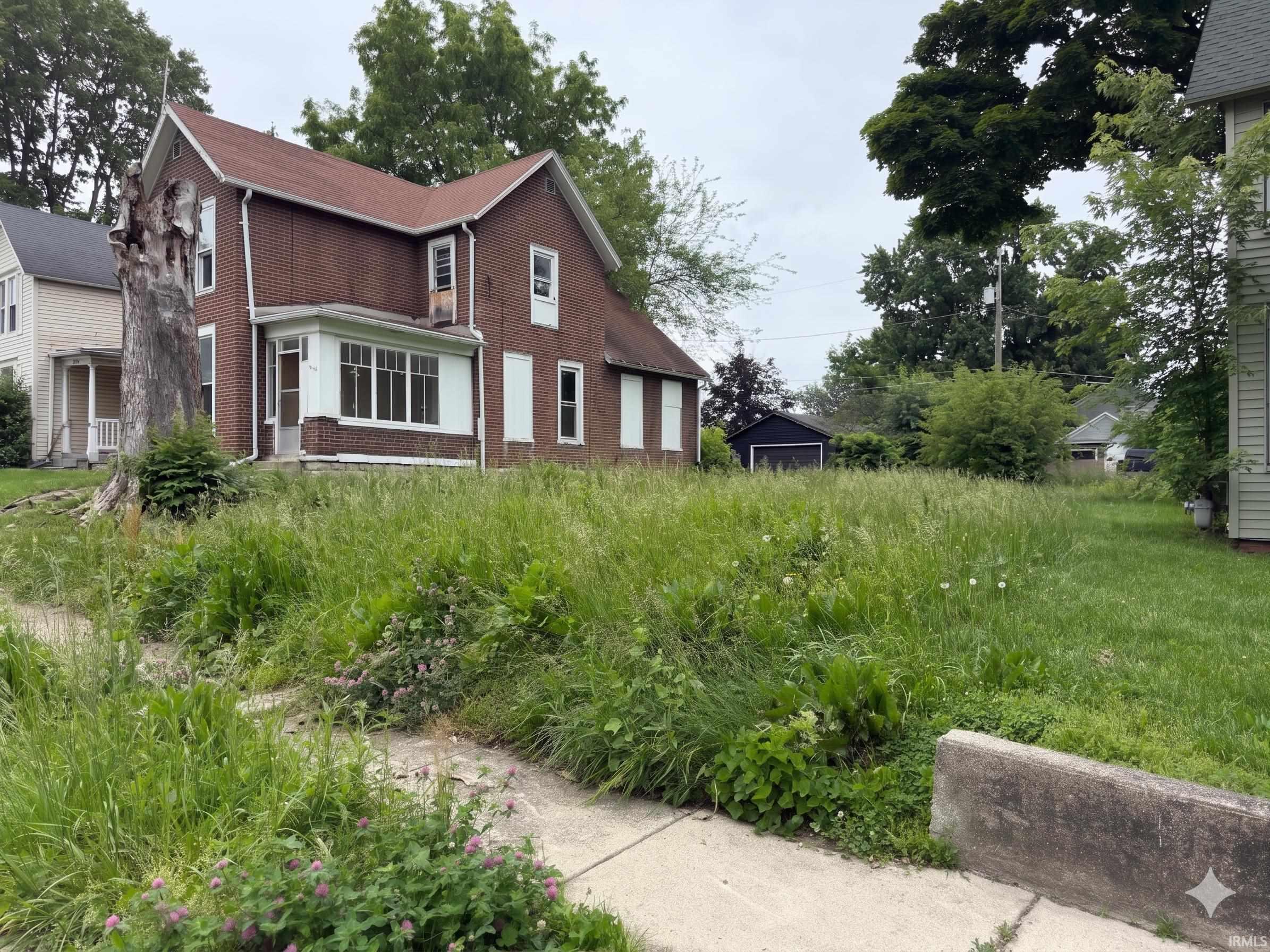 818 Huestis Avenue Fort Wayne, IN 46807 - Photo 2 of 3