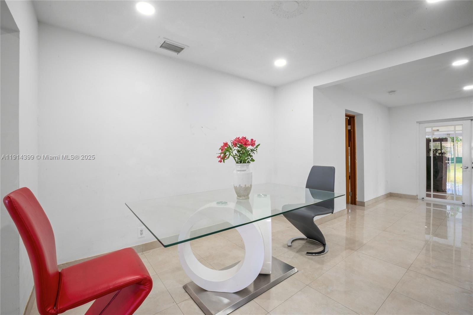 6010 Southwest 19th Street Miami, FL 33155 - Photo 7 of 46