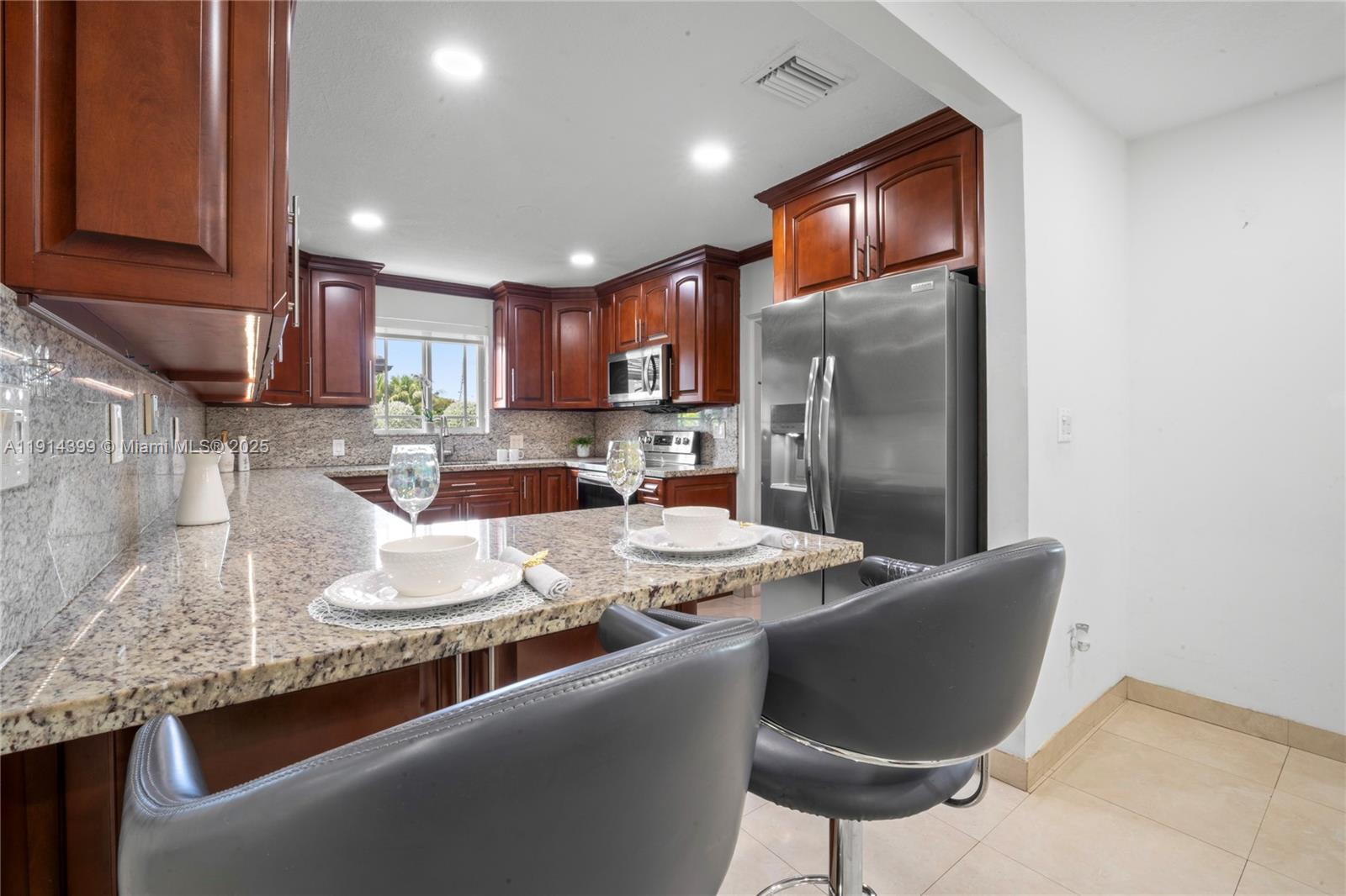 6010 Southwest 19th Street Miami, FL 33155 - Photo 9 of 46