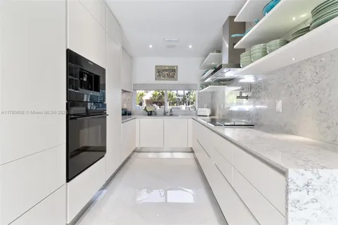 $4,499,000 | 2550 Flamingo Drive, Miami Beach, FL 33140