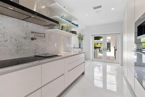 $4,499,000 | 2550 Flamingo Drive, Miami Beach, FL 33140