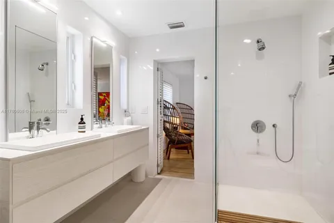 $4,499,000 | 2550 Flamingo Drive, Miami Beach, FL 33140