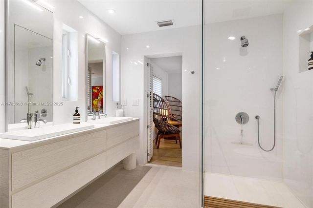 $4,499,000 | 2550 Flamingo Drive, Miami Beach, FL 33140