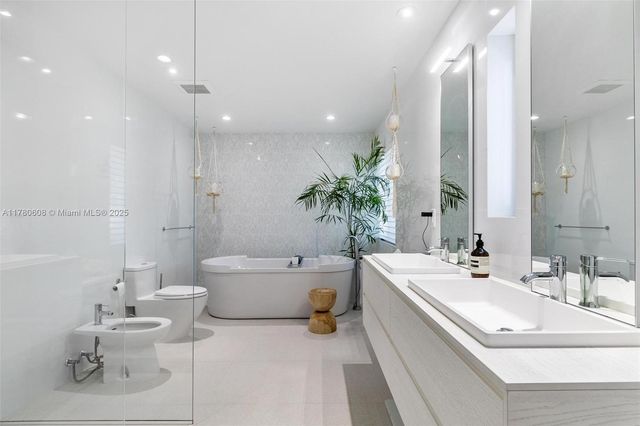 $4,499,000 | 2550 Flamingo Drive, Miami Beach, FL 33140