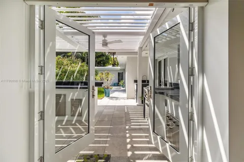 $4,499,000 | 2550 Flamingo Drive, Miami Beach, FL 33140