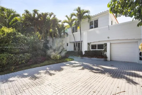 $4,499,000 | 2550 Flamingo Drive, Miami Beach, FL 33140