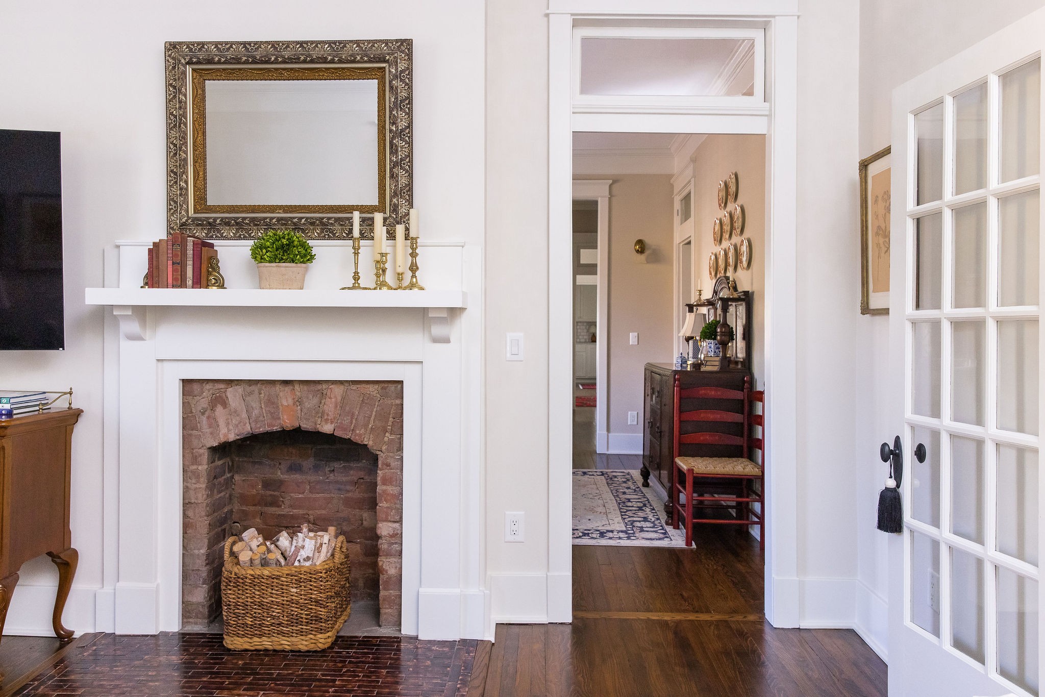 200 Battle Avenue Franklin, TN 37064 - Photo 13 of 95 a living room with furniture and a fireplace