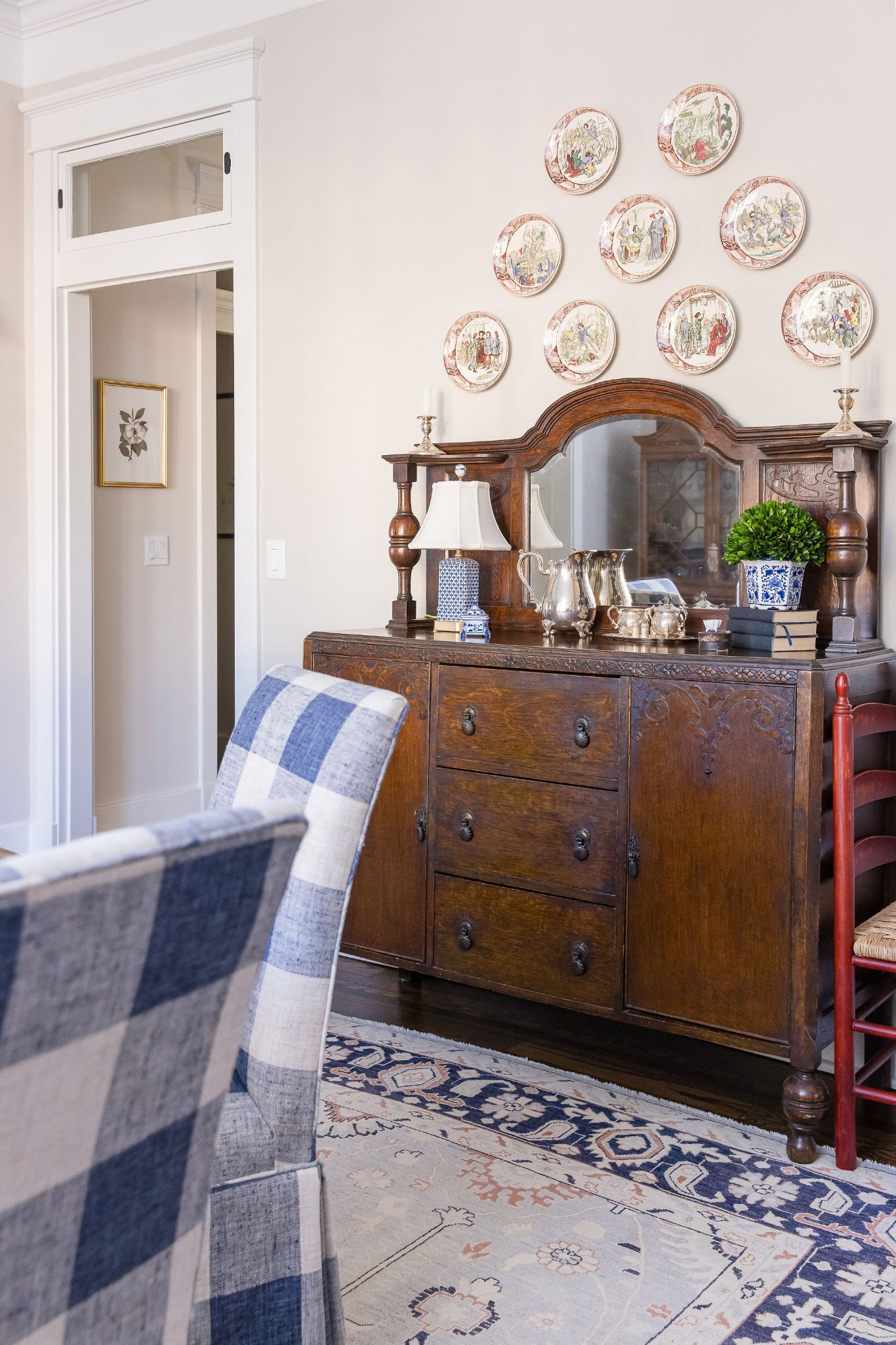 200 Battle Avenue Franklin, TN 37064 - Photo 15 of 95 a view of a table and chairs in a room