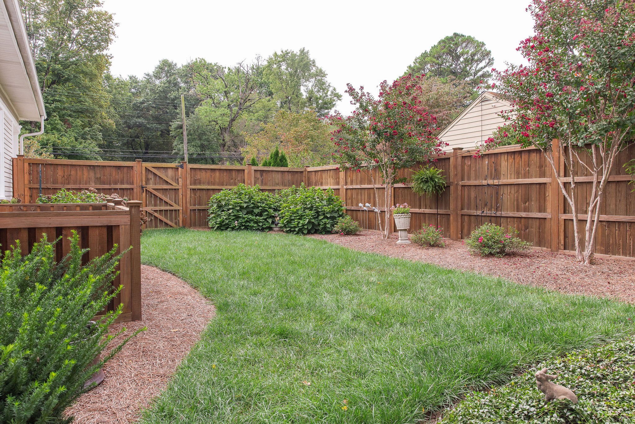 200 Battle Avenue Franklin, TN 37064 - Photo 78 of 95 a view of a backyard with wooden fence