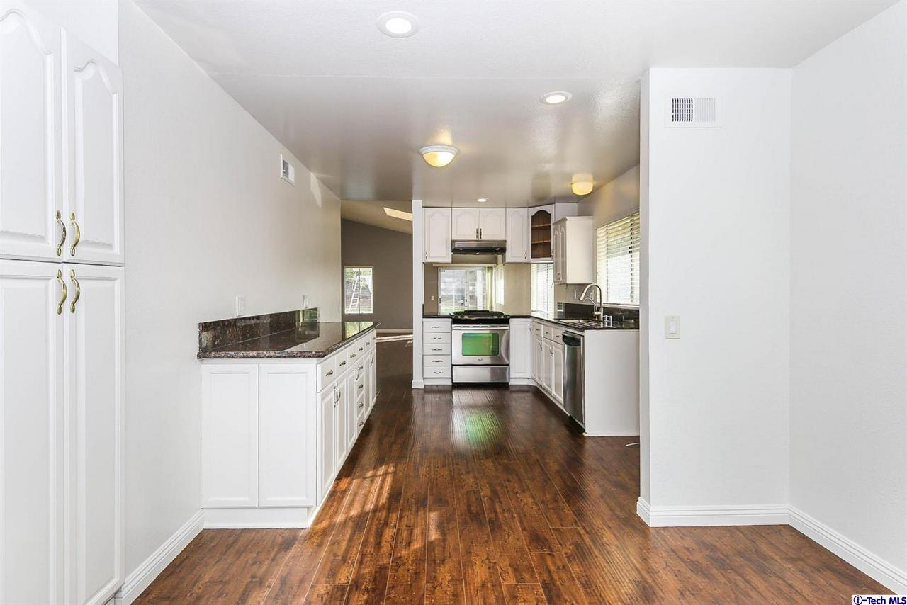 23220 Osage Ridge Road Valencia, CA 91354 - Photo 22 of 60