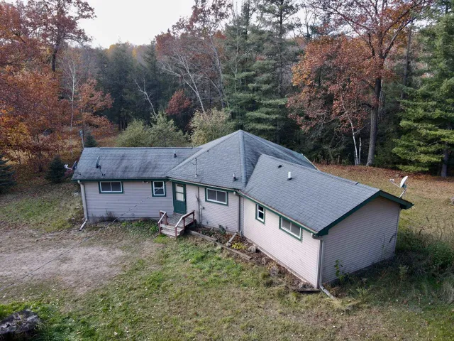 $265,000 | 10869 Randall Lane, Suring, WI 54174