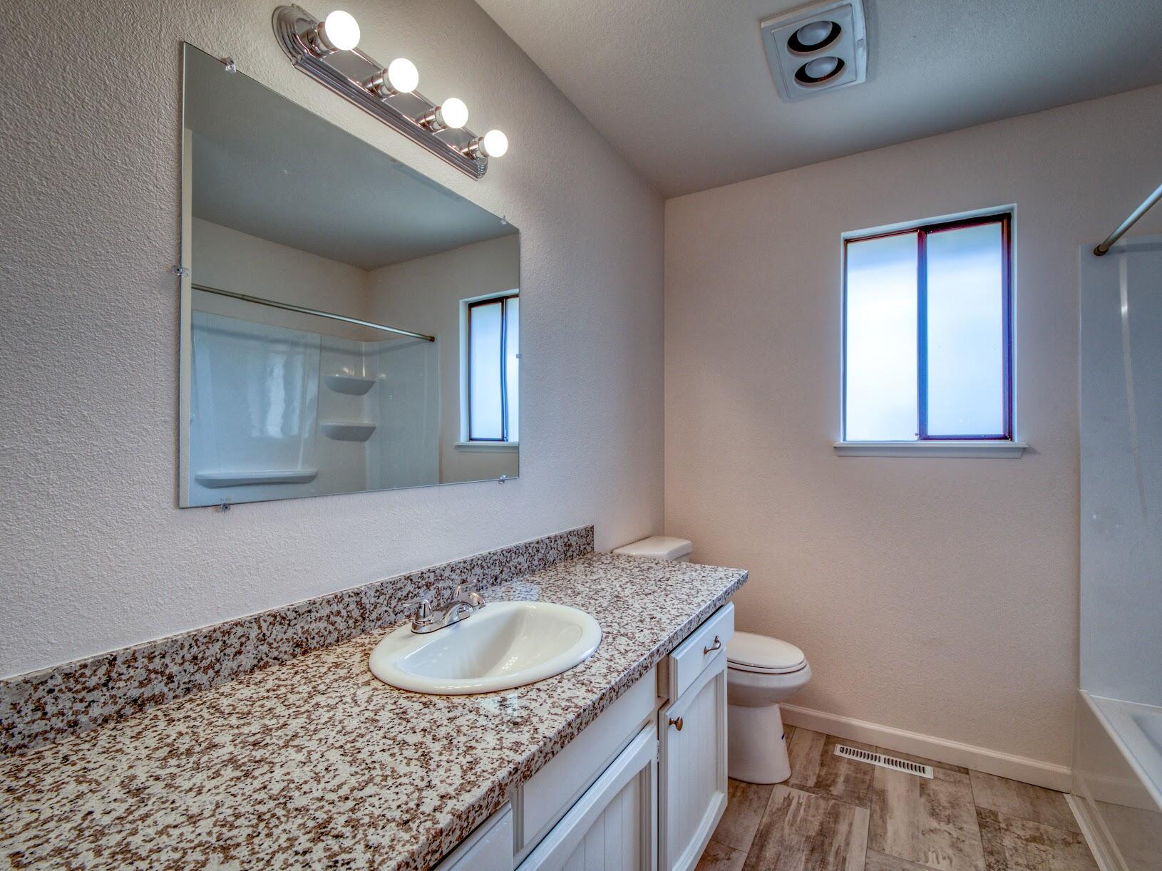 425 Crow Road Merlin, OR 97532 - Photo 22 of 43 Main Bath 1