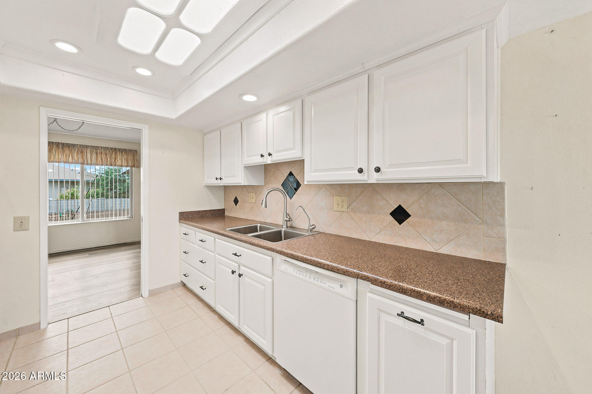 15410 North Ridgeview Road Sun City, AZ 85351 - Photo 9 of 43 Kitchen 2
