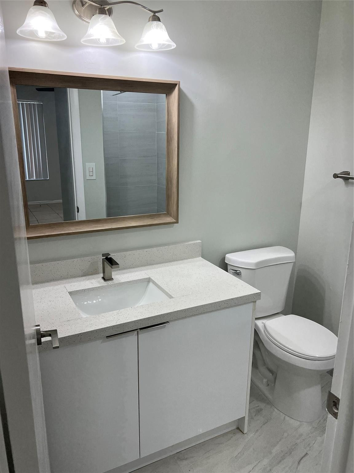 9920 Northwest 68th Place, Unit 210 Tamarac, FL 33321 - Photo 15 of 26 PRIMARY BATHROOM SINK