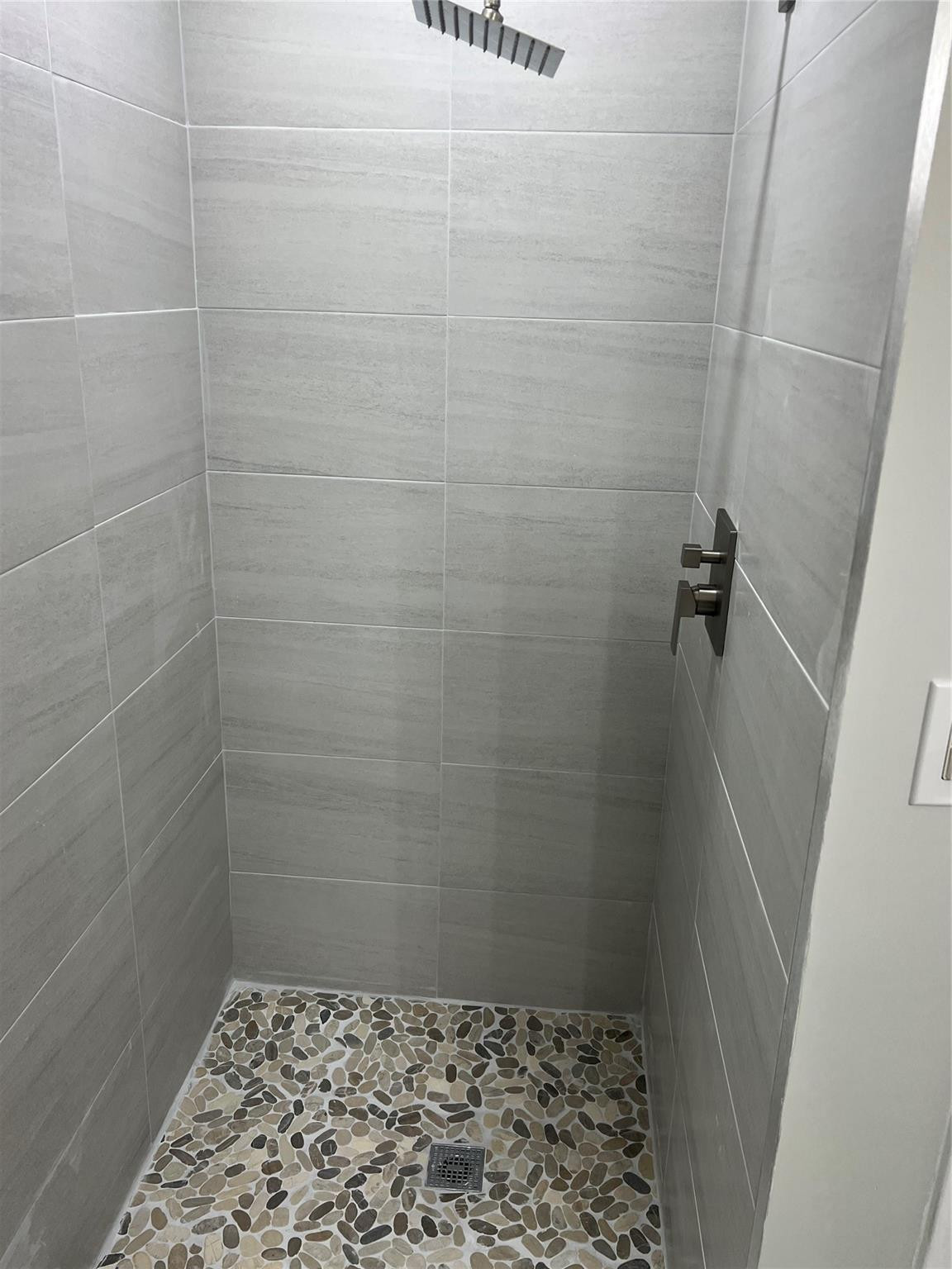 9920 Northwest 68th Place, Unit 210 Tamarac, FL 33321 - Photo 16 of 26 PRIMARY BEDROOM SHOWER