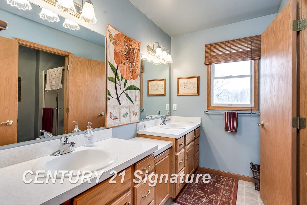 12430 Dice Road Freeland, MI 48623 - Photo 22 of 34